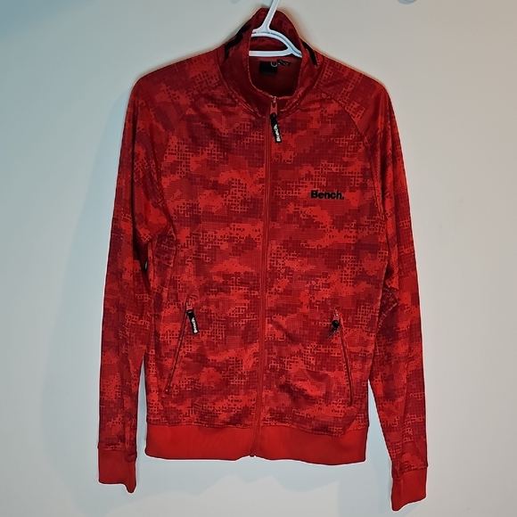 Bench Large Red Patterned Zip Up Jacket - Picture 1 of 9